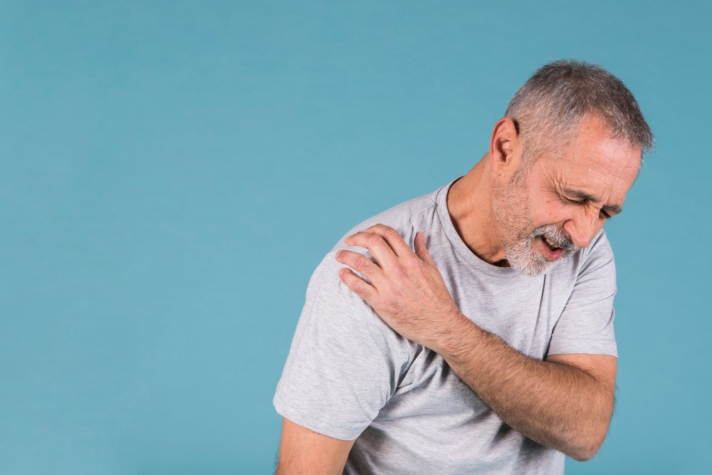 What Exercises Are Good for a Dislocated Shoulder?